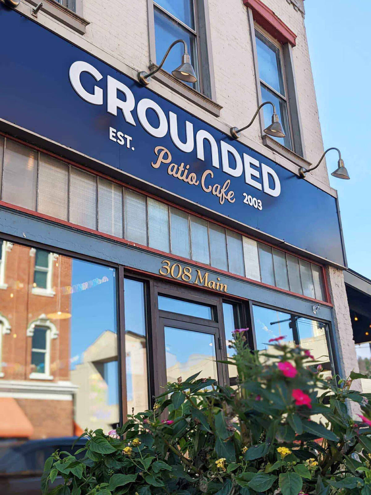 Grounded Patio Cafe: Coffee, Food, Beer, Wine, Indoor & Outdoor Dining ...