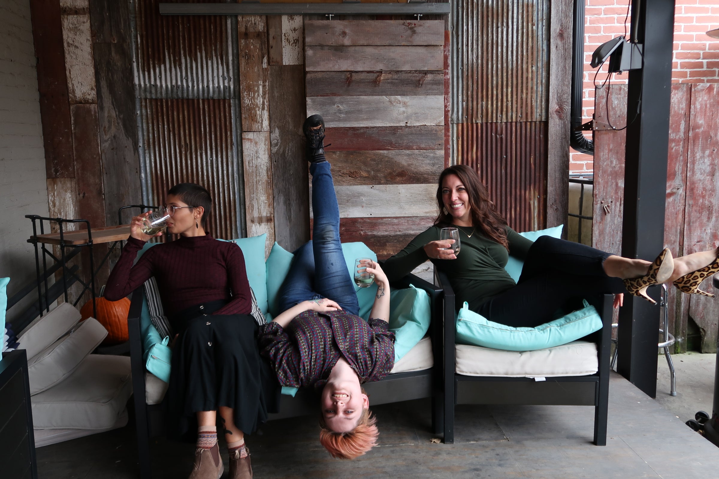 gallery-grounded-patio-cafe
